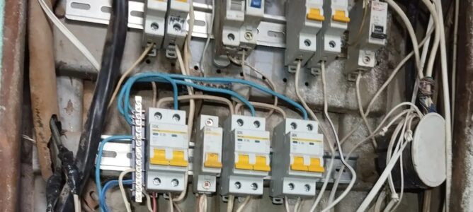 Проведены работы по замене автоматических выключателей