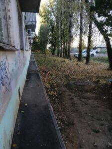 УК "Левобережье" провела работы по покосу травы